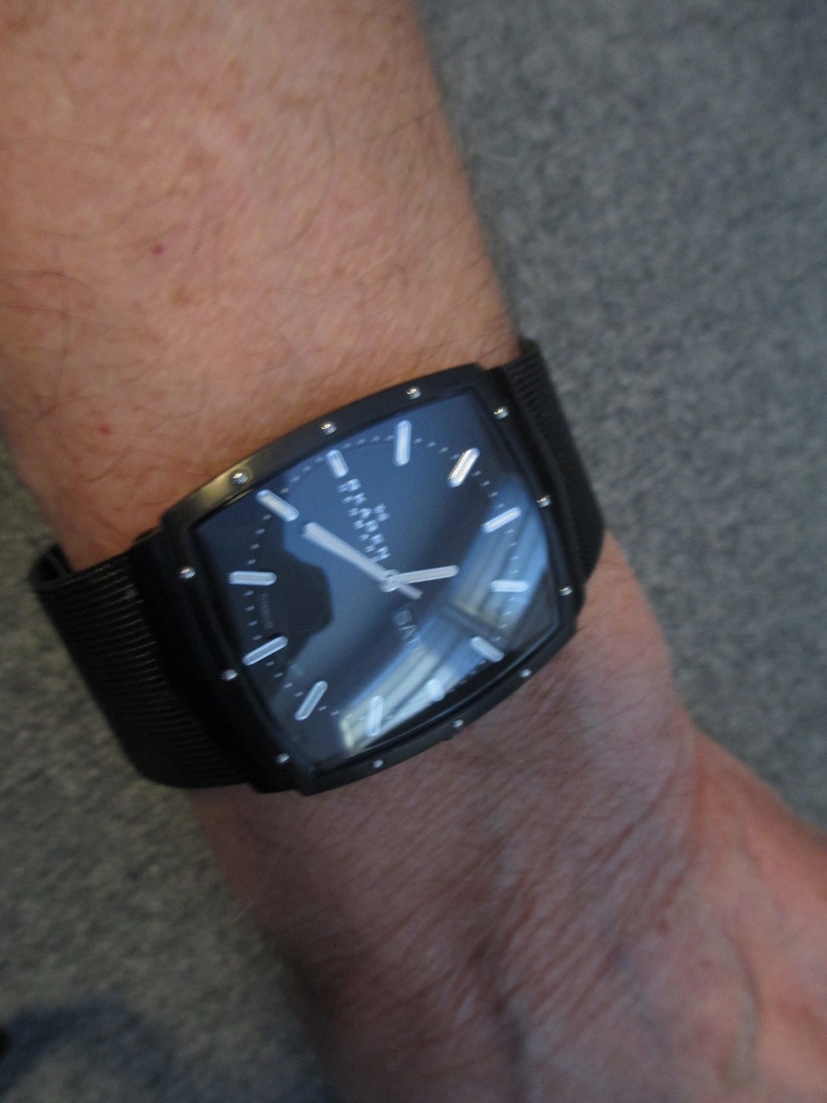 Men’s Skagen Titanium Watch Slim Mesh Band Black-Nice