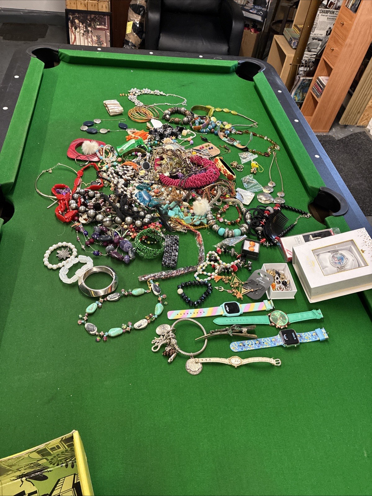 Job Lot Off Junk Jewellery And Watches Spares Repair Unsorted