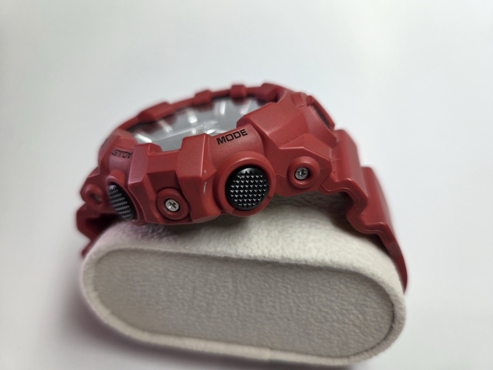Casio G-Shock GA-700-4A 5522 Red Analog Digital Watch 200M Illuminator Works