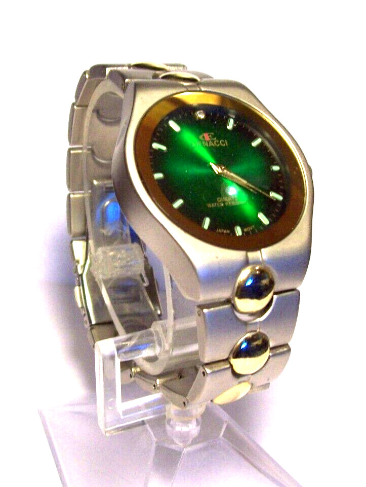 Denacci Mens Watch Vintage 90’s w/Push Button Deploy Minty Looks Runs Great NICE