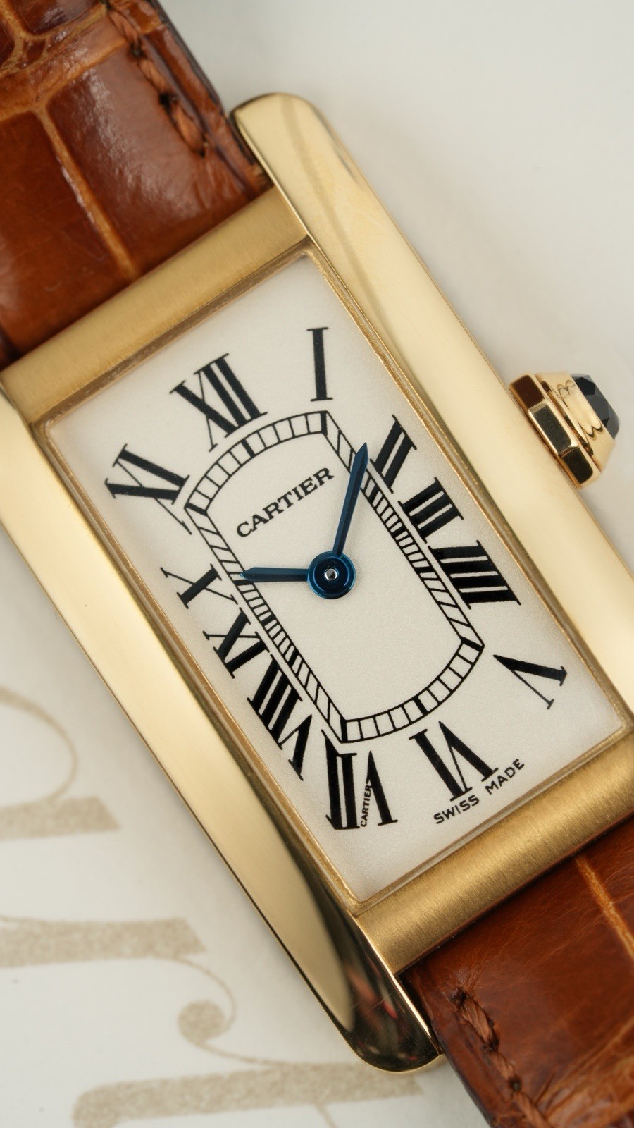 Cartier Tank Americaine Ladies 18k Yellow Gold 19mm Quartz Watch Ref. 2482