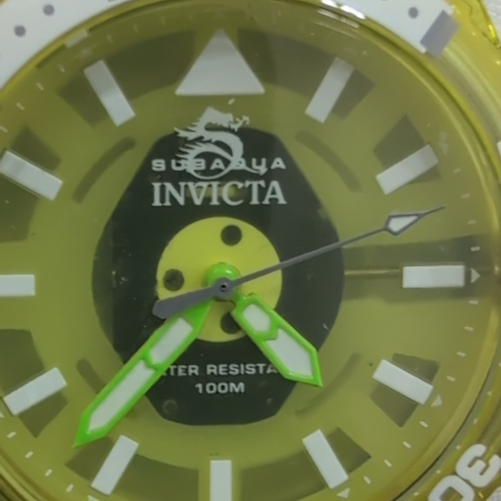 Invicta Subaqua Men’s Watch – 44mm, Green & White with Rotating Bezel NEW