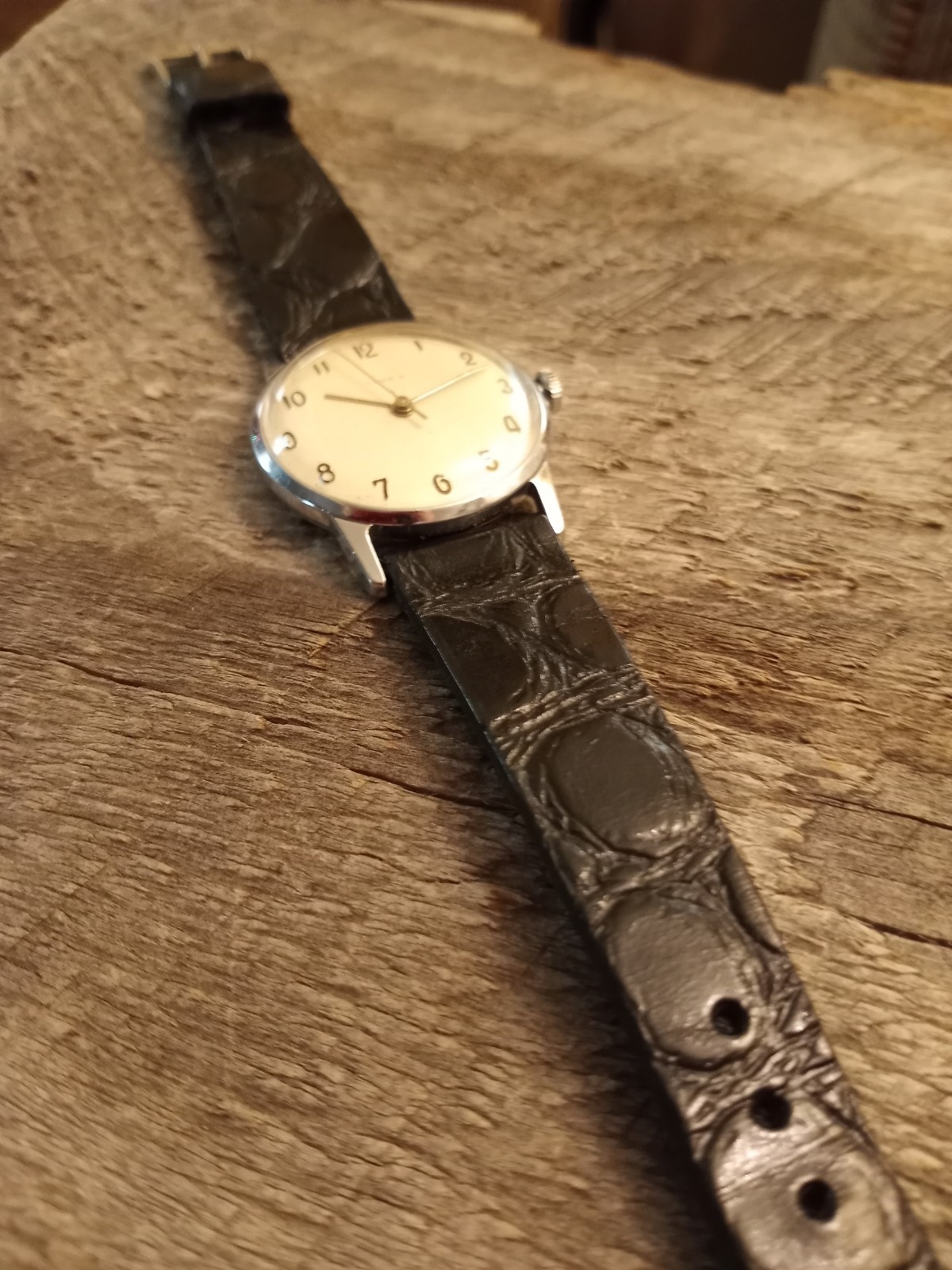 Vintage 1967 Timex Mercury Men’s Dress Watch PRISTINE SERVICED