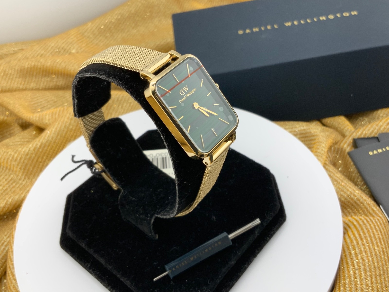 Daniel Wellington Quadro Pressed Evergold Green Gold Mesh Watch RRP £145 20x26mm