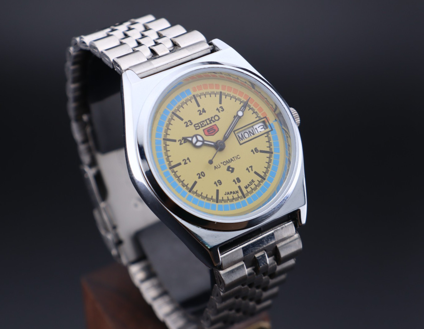 Vintage Seiko 5 Automatic 6309A Japan Made Men’s Wrist Watch, Day/Date