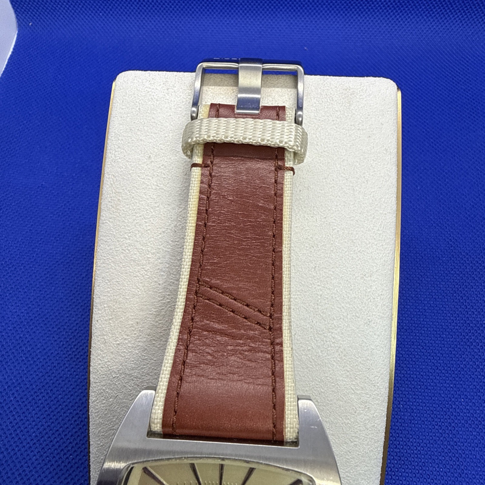 Diesel DZ-2085 Mens Watch 44mm Off White Dial New Leather Strap New Battery
