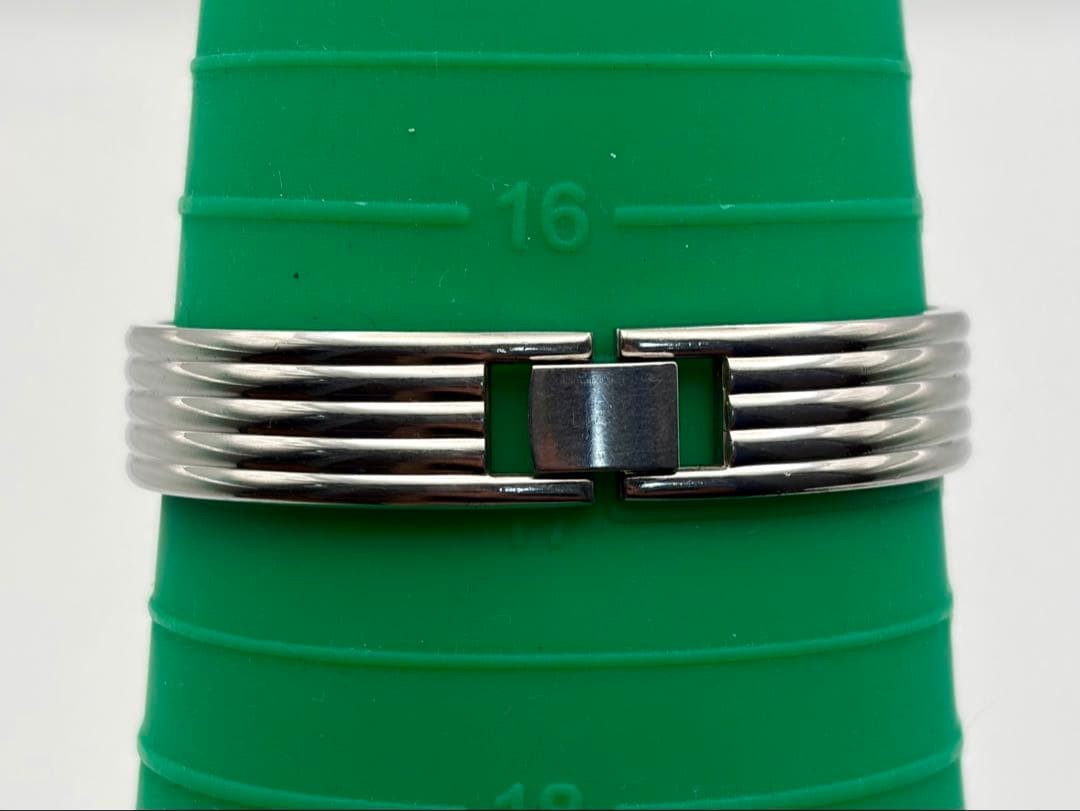 Vintage Seiko Alba V220-0020 Ladies Bangle Watch Silver Tone Quartz
