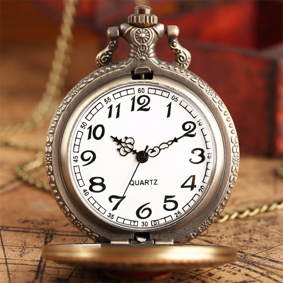 Retro Bronze Iron Man Design Quartz Pocket Watch Full Hunter