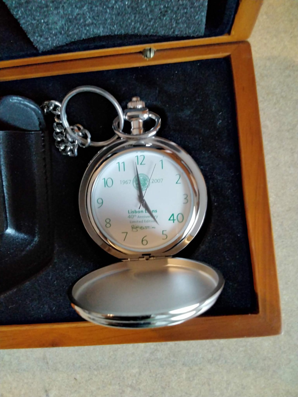 THE BRADFORD EXCHANGE CELTIC FC POCKET WATCH