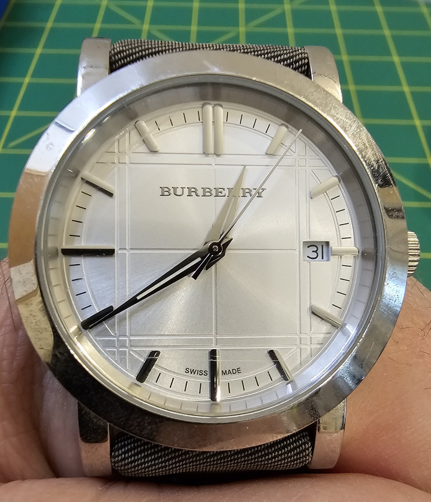 Burberry BU1378 City Nova Check Stainless Steel Unisex Swiss Watch Rare 38mm