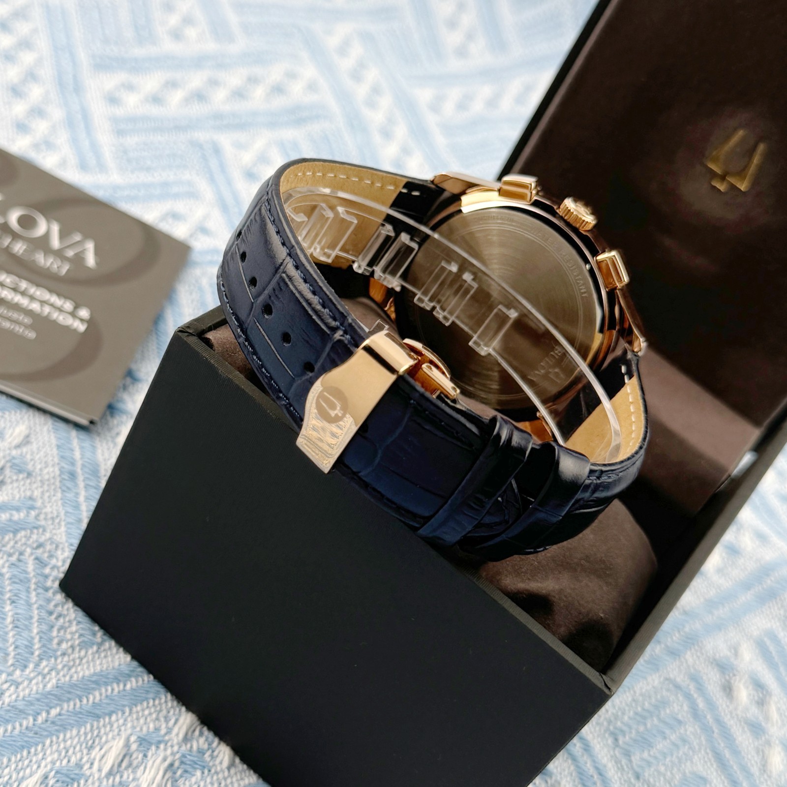 New Bulova Wilton Classic Quartz Men’s Watch Blue textured Dial 46.5mm/97B170