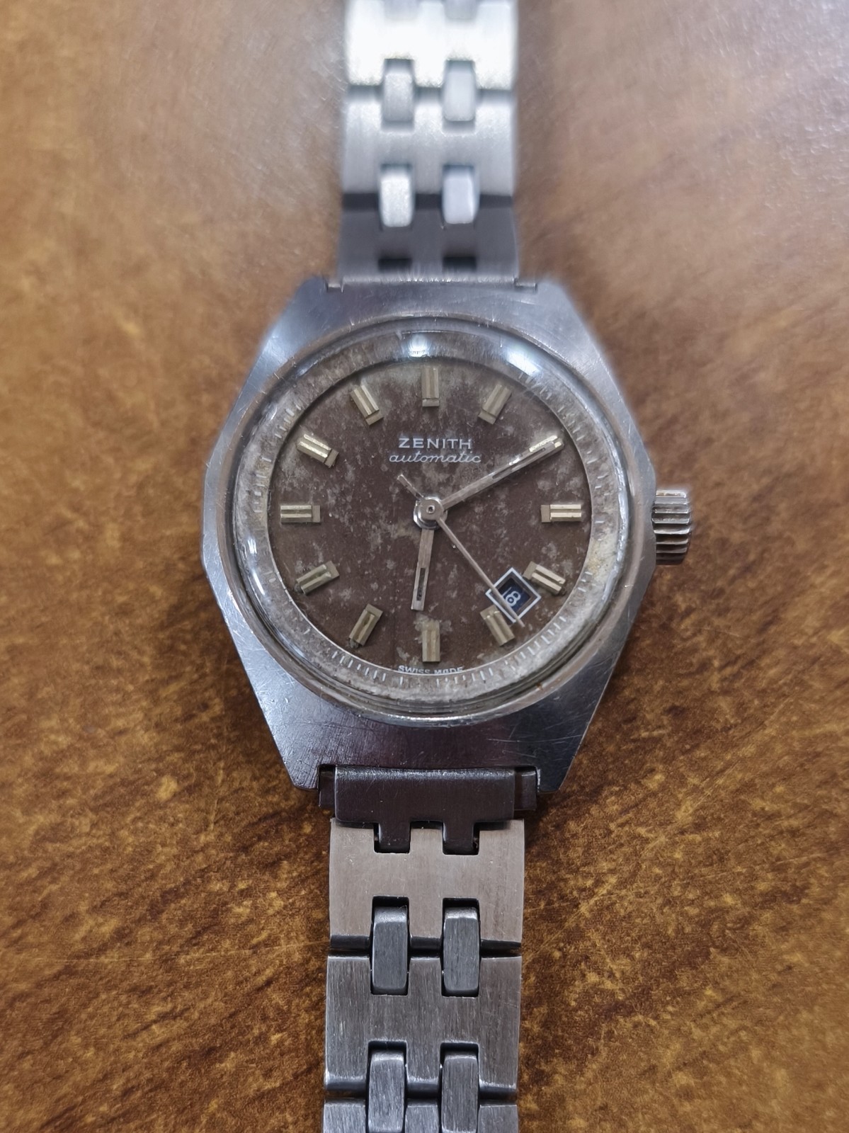 ZENITH DEFY AUTOMATIC EARLY 1970s screw crown