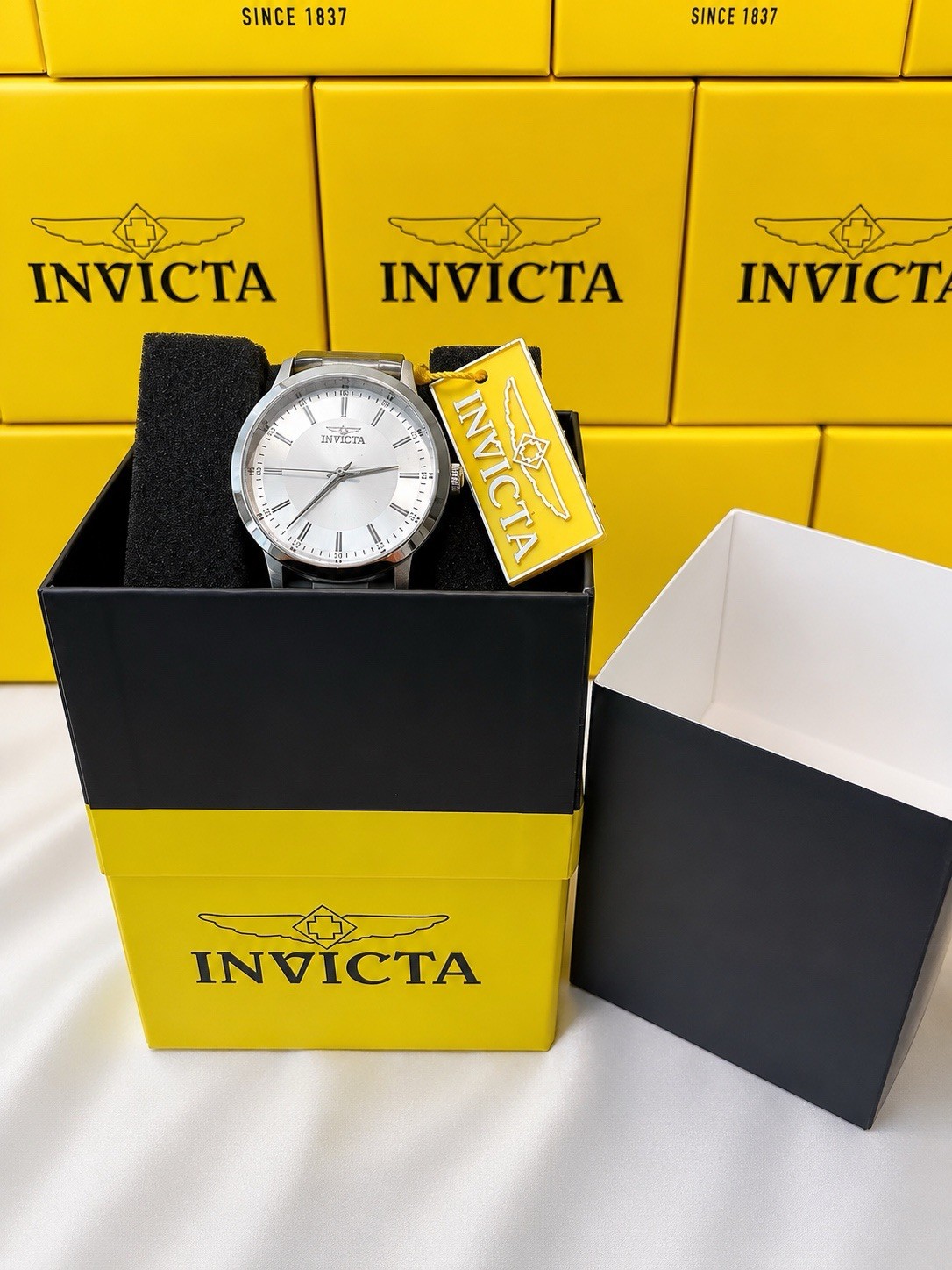 Invicta Celestial Brown Leather Watch NWT 3year warranty included.