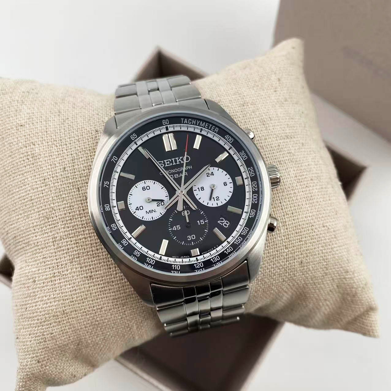 New Seiko Essentials SSB429 Black Dial Stainless Steel Men’s Quartz Watch 41.5mm