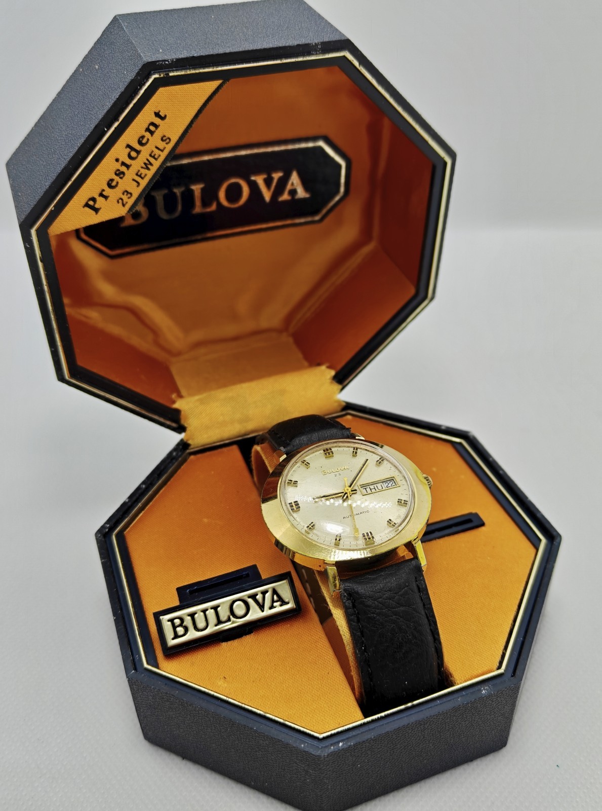 Vintage 1972 Bulova “President D” Automatic 23J Watch Original Display Case