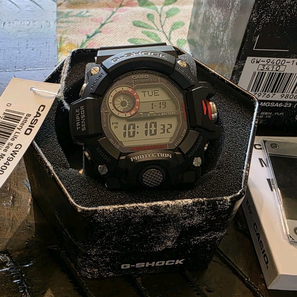 Casio G-SHOCK Rangeman GW-9400 Shock-Resistant Quartz 200m Black Resin Box
