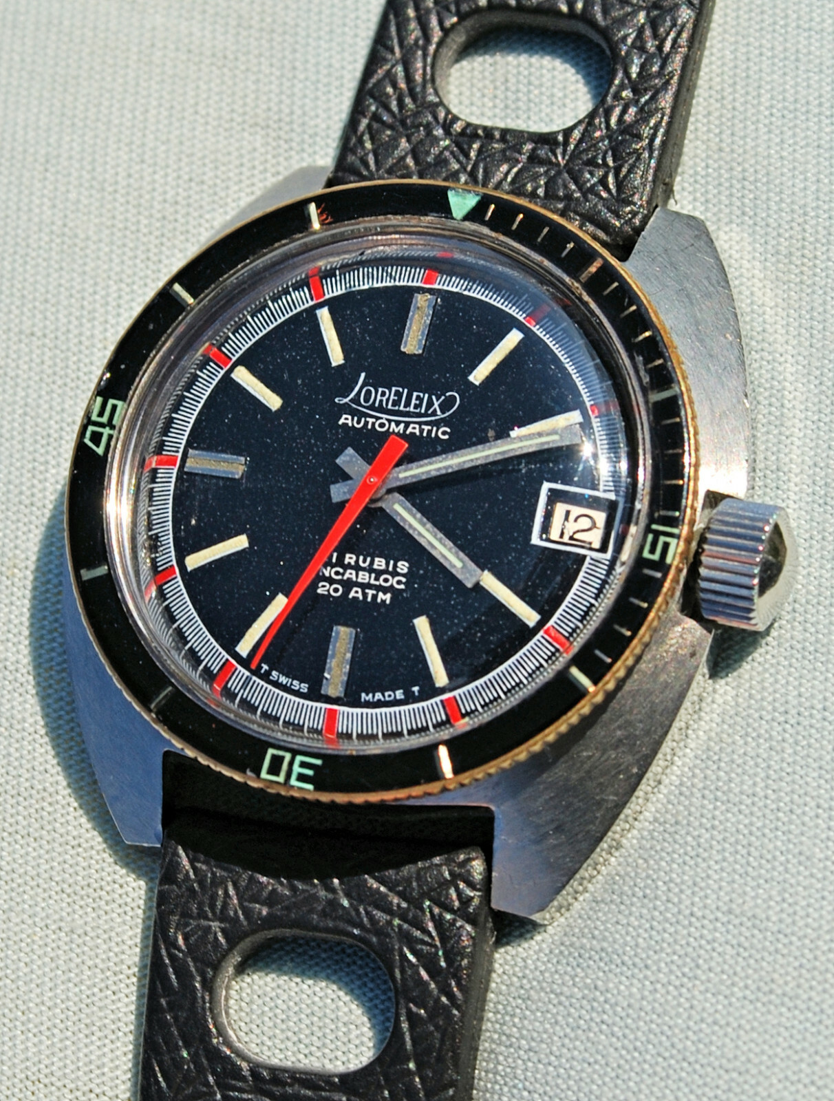 Diver Steel Loreleix Automatic SUB 200 mt. Watch 1970s Bakelite Bezel