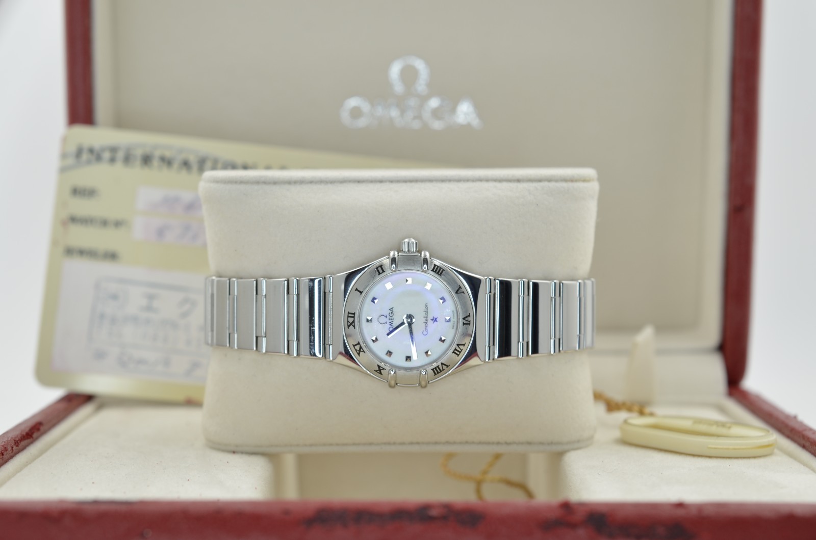 Omega Constellation lady 1561.61 mother of pearl dial mop 1997 with box and pape