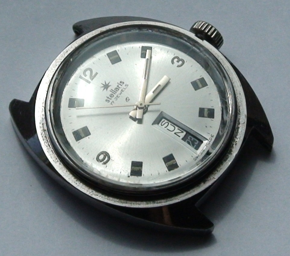 VINTAGE STELLARIS DIVE WATCH COMPETE SWISS MOVEMENT FOR PARTS OR REPAIR