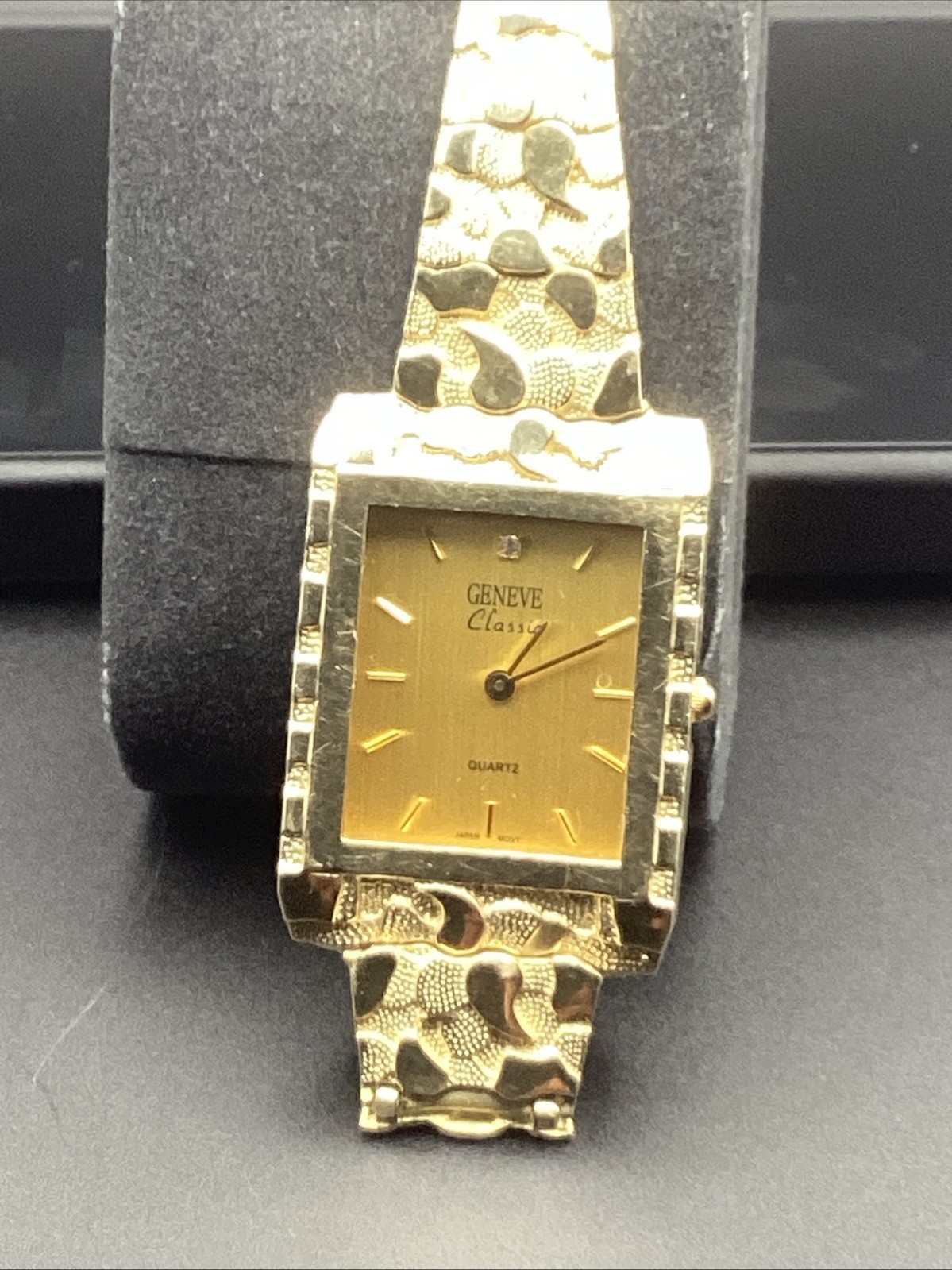 geneve 10k gold nugget Watch