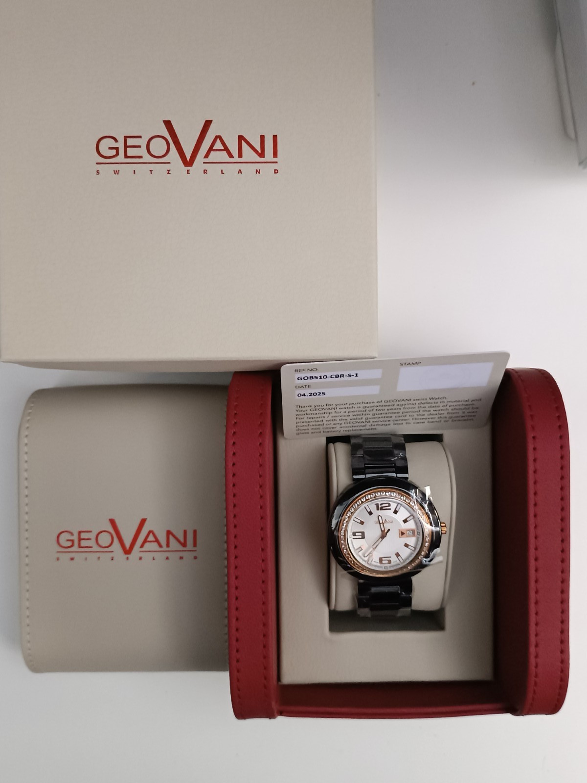 Geovani Luxury Watch with Zircons Unisex