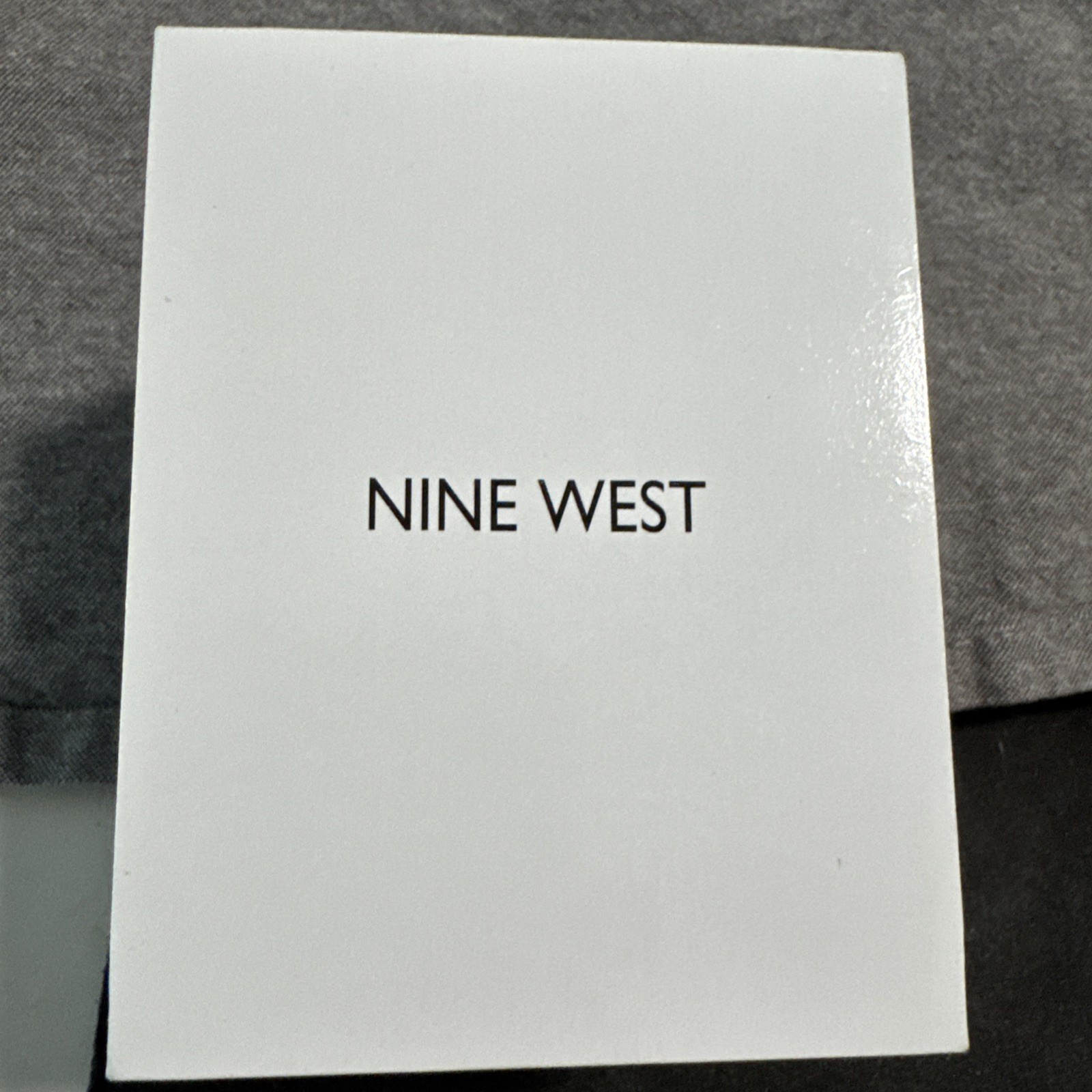 NINE WEST Glitter Dial Bracelet Womens Watch Silver NW2337 New In Box