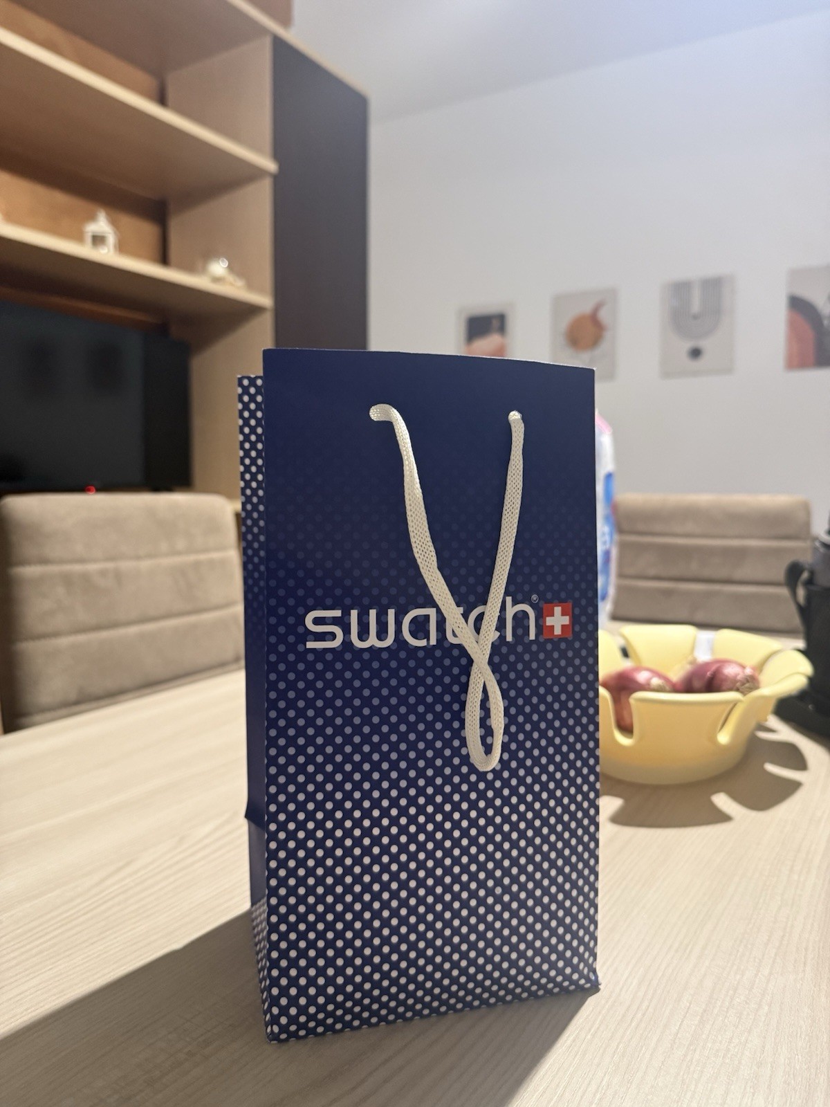 Swatch Royal Pop Green Eight Quartz 41mm Green Rubber Strap 30m. Pescara, Italy.