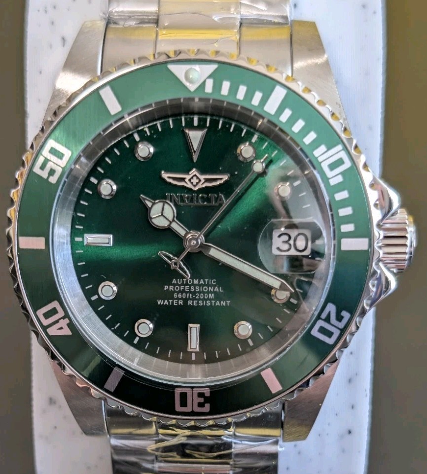 Invicta Pro Diver Automatic (Model 35688) – NWT