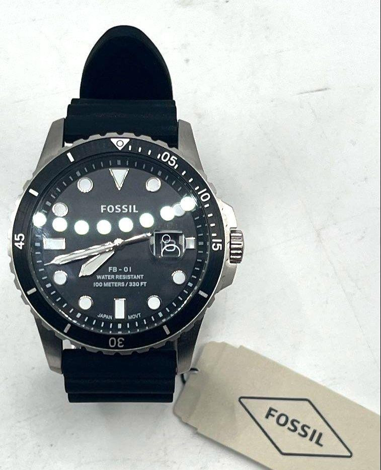 Fossil FB-01 Three Hand Silicon Dive Watch FS5660 with tag