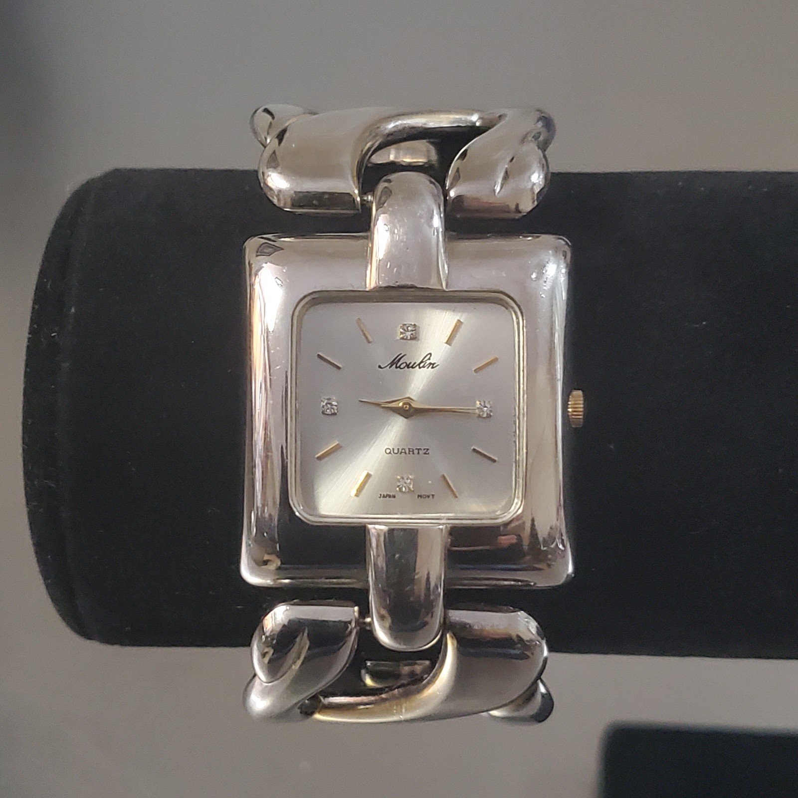 MOULIN Watch Women’s Vintage Quartz Analog Gemmed Thick Band 6.75 inch 31 mm
