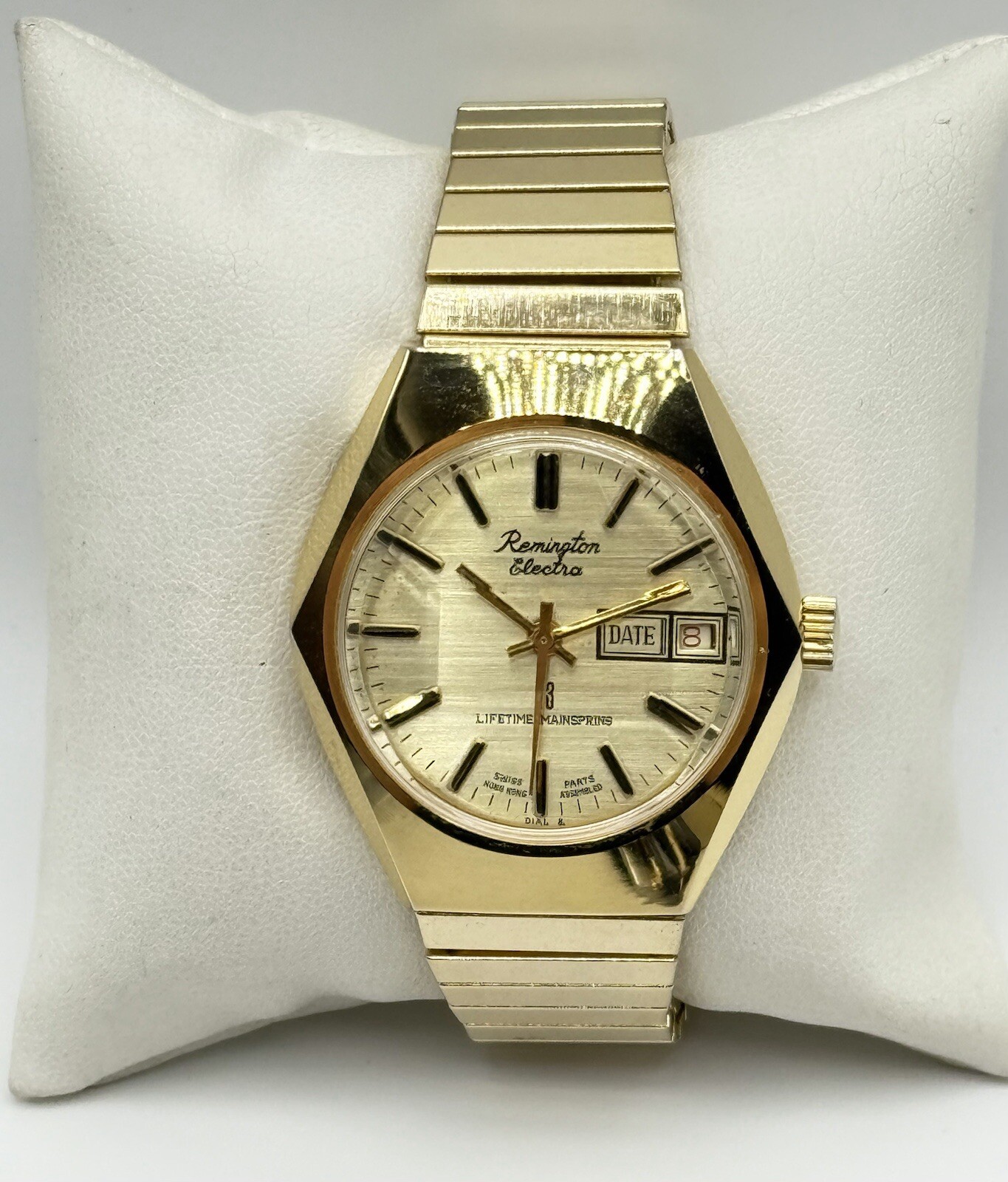 Vge Remington Electra 23 Lifetime Mainspring Gold Tone Manual Winding Watch 37mm