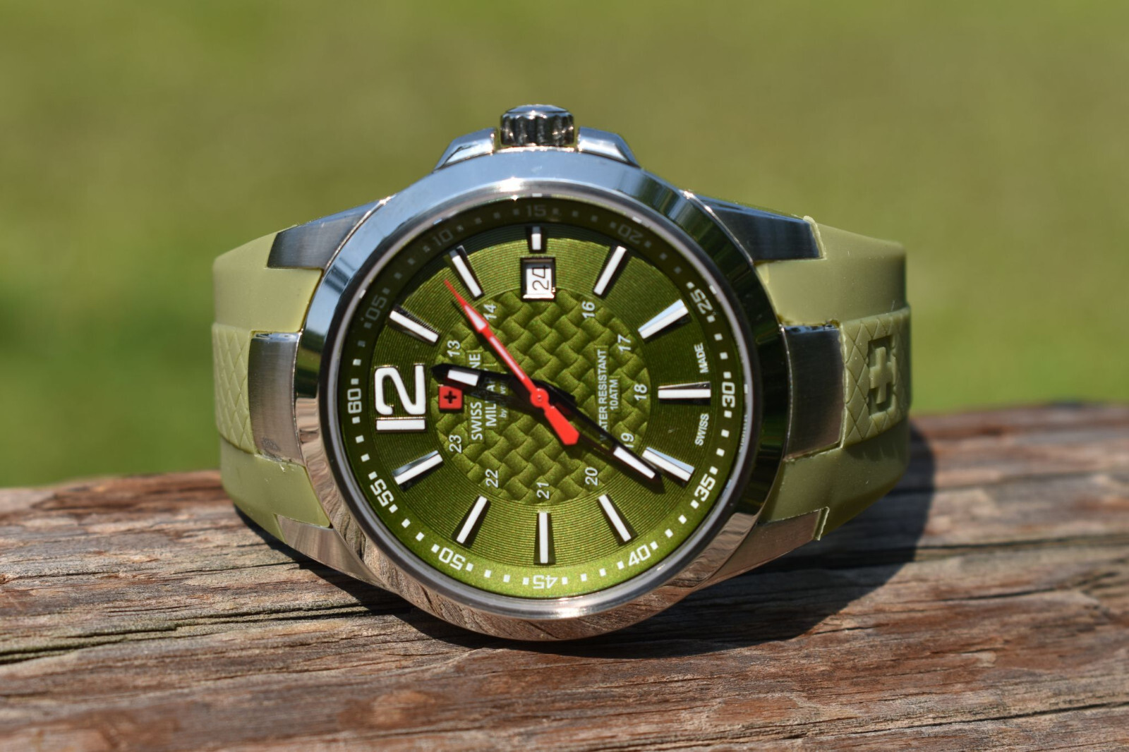 Swiss Alpine Military Green Dial Date Silicone Band Swiss Watch 7058.1838