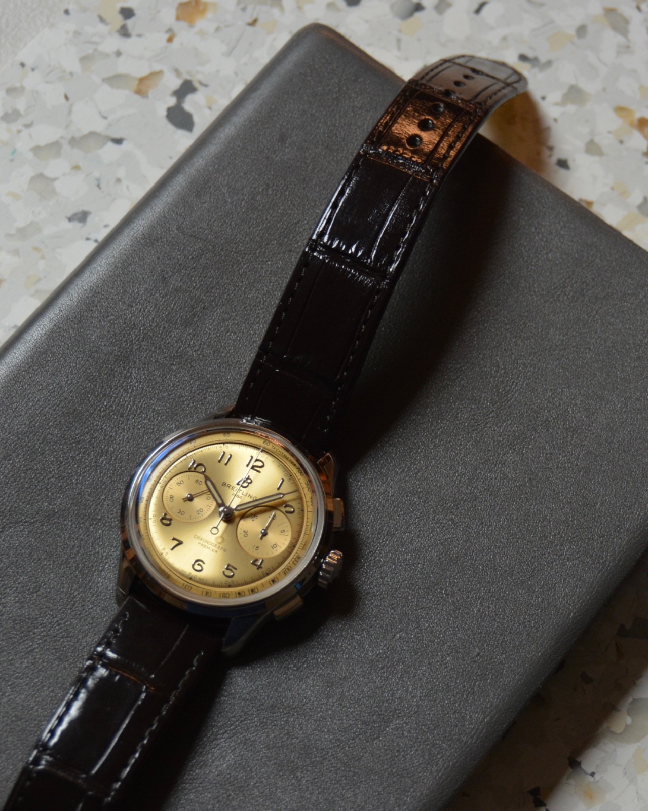 NEW/UNWORN Breitling Premier B09 Chronograph Champagne 40mm – with box/papers