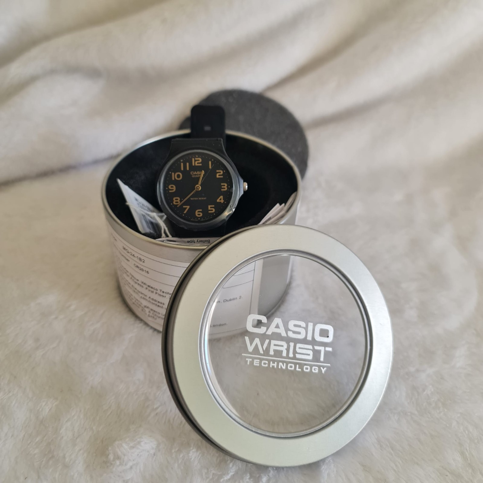 Casio MQ-24 Simplistic Black Resin Lightweight Round Analog Quartz Watch