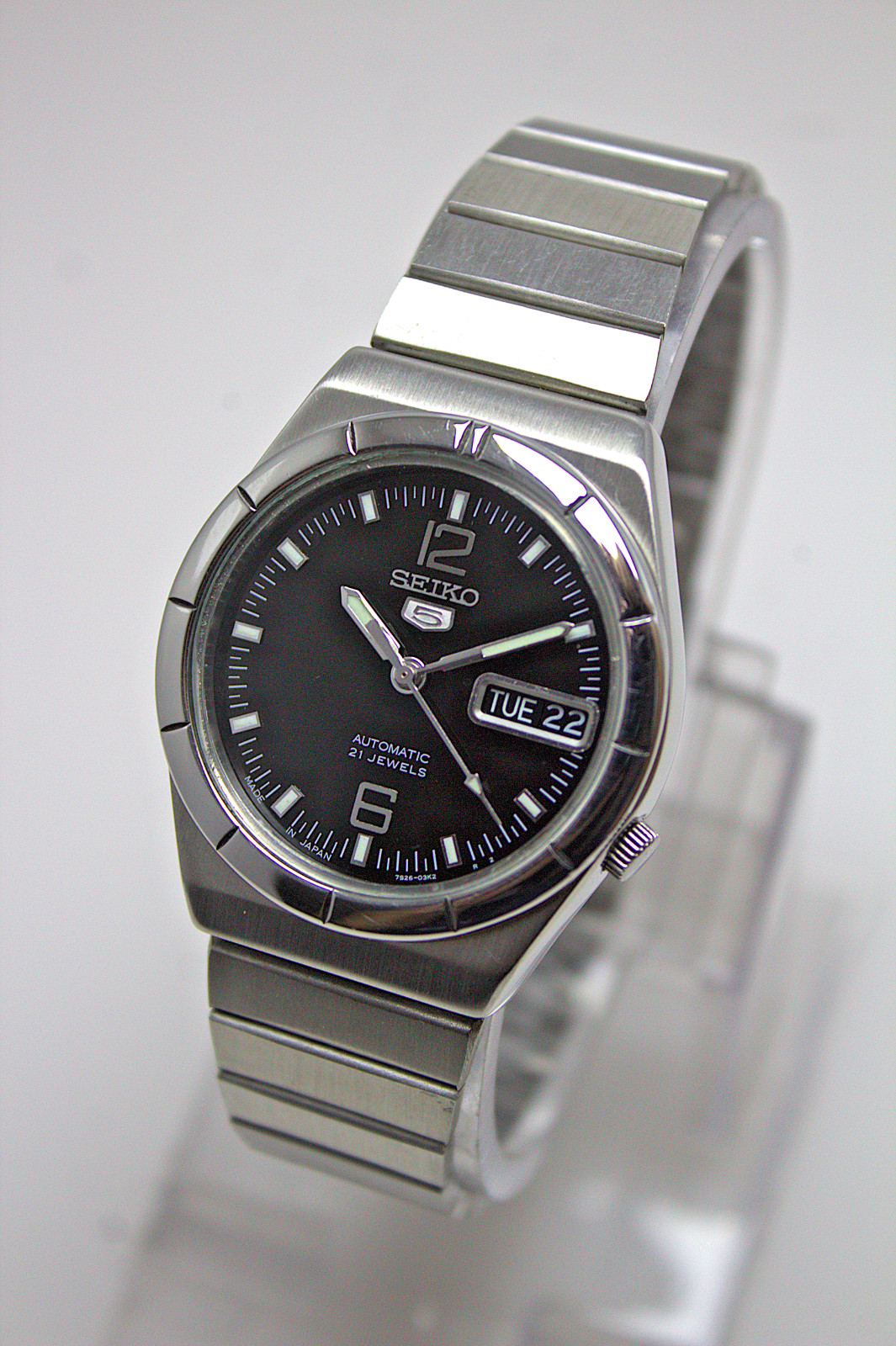 Seiko 5 Automatic 21 Jewels Round Black Dial Day/Date Japan Men’s Wrist Watch