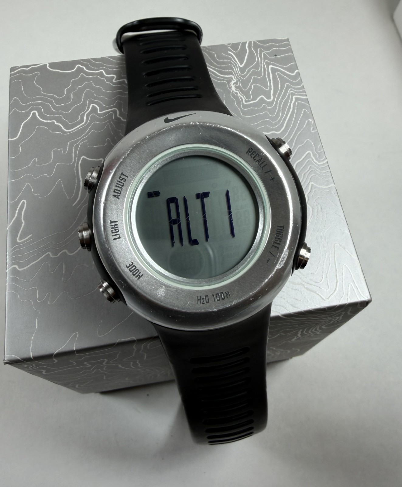 Vintage Nike Oregon Series Altimeter Watch WA0019