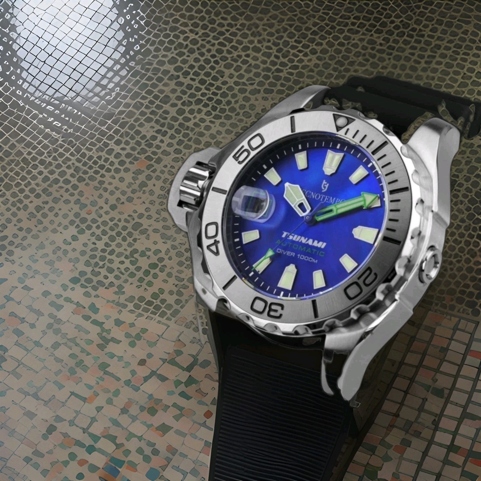 Tecnotempo Professional Diver Tsunami i 1000m Helium Valve. Mother of Pearl!!