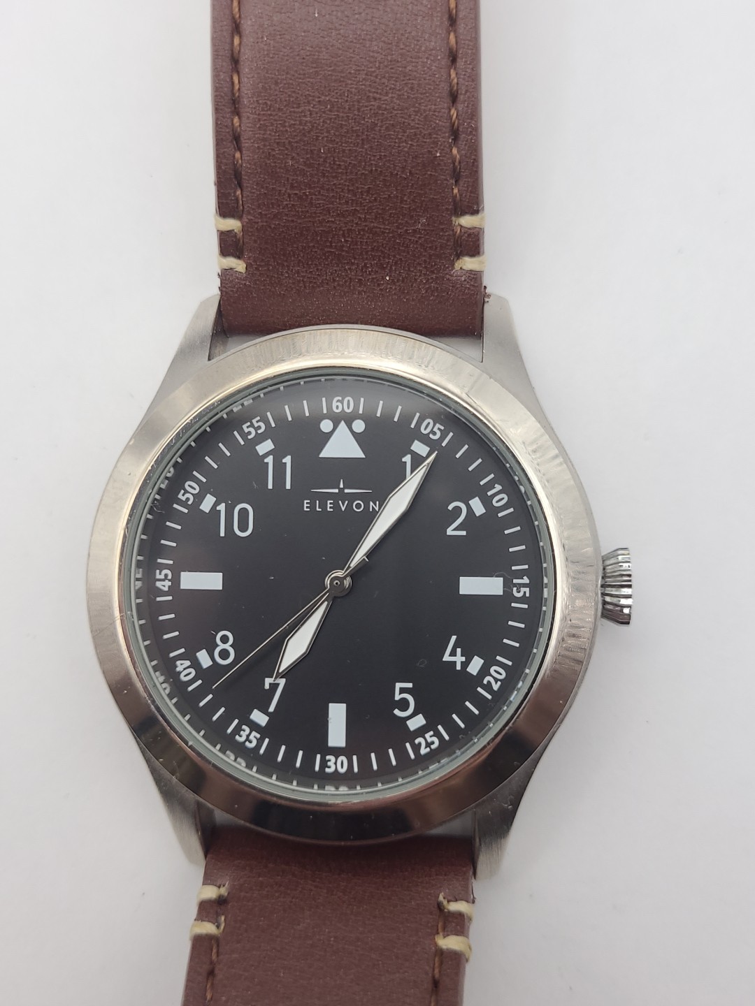 Elevon Analog Quartz Mens Watch Brown Band New Battery Working