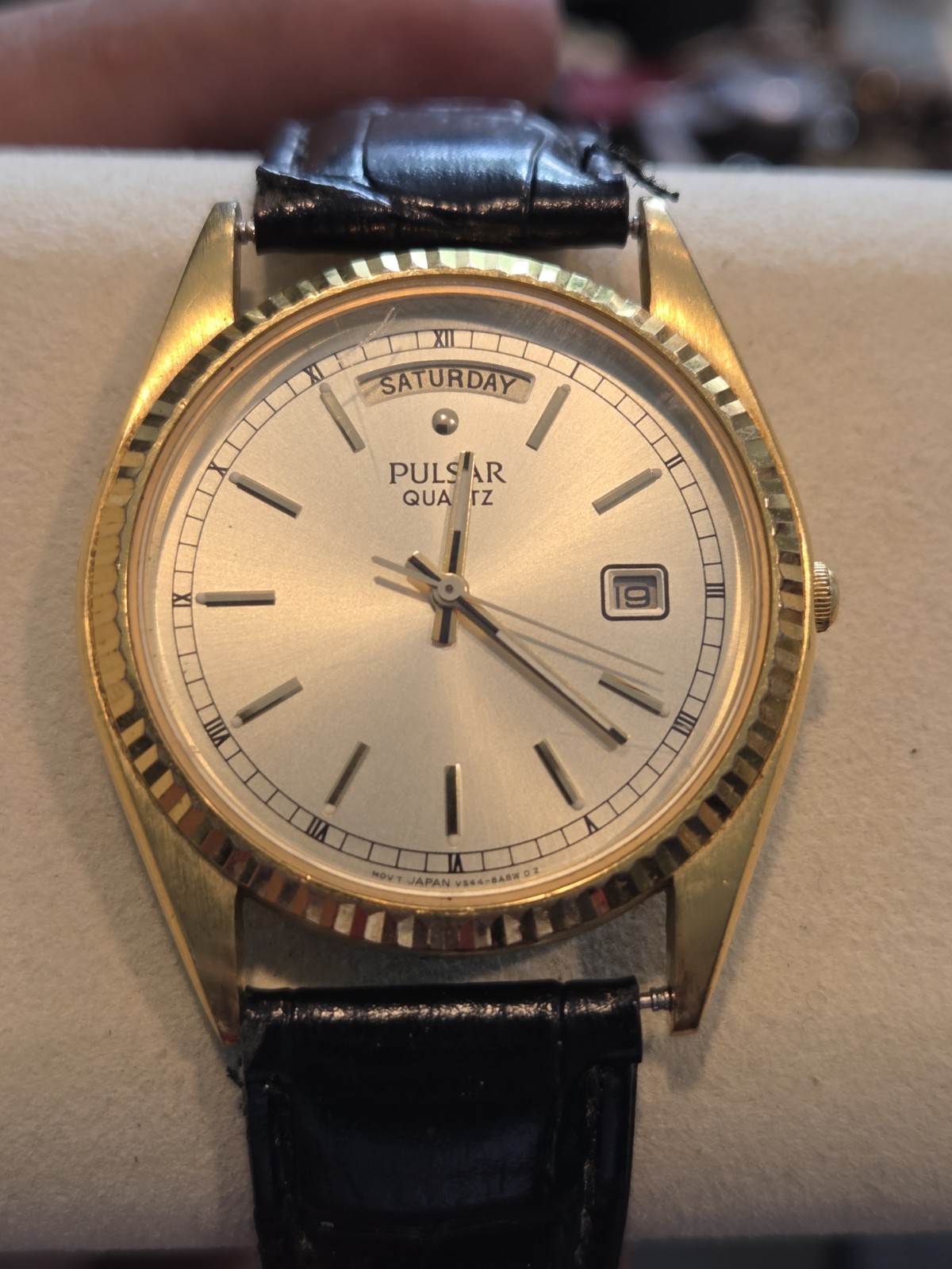 Vintage Pulsar Watch Men 34mm Gold Tone Day Date Dial V544-7A50 New Bat VGU C72