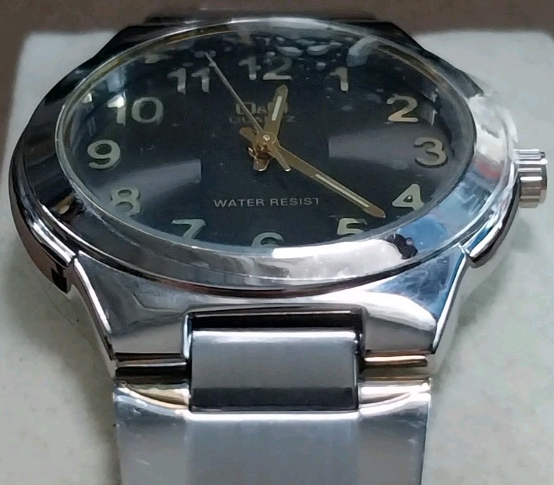 Q & Q Quartz Watch by Citizen Miyota Movement Bracelet Band New Battery