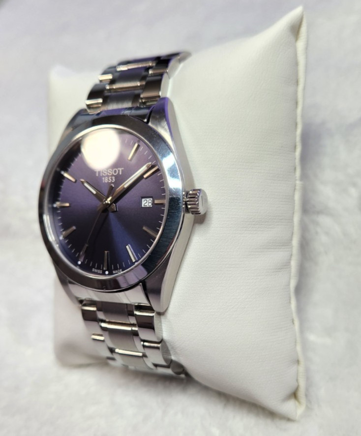 Gorgeous Tissot Gentleman 40mm Men’s Watch Blue Sunburst Dial SS Bracelet Swiss