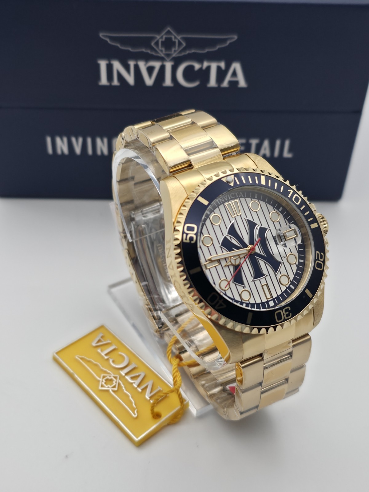 Invicta MLB New York NY Yankees Men’s 43mm Gold Stainless Quartz Watch 49858
