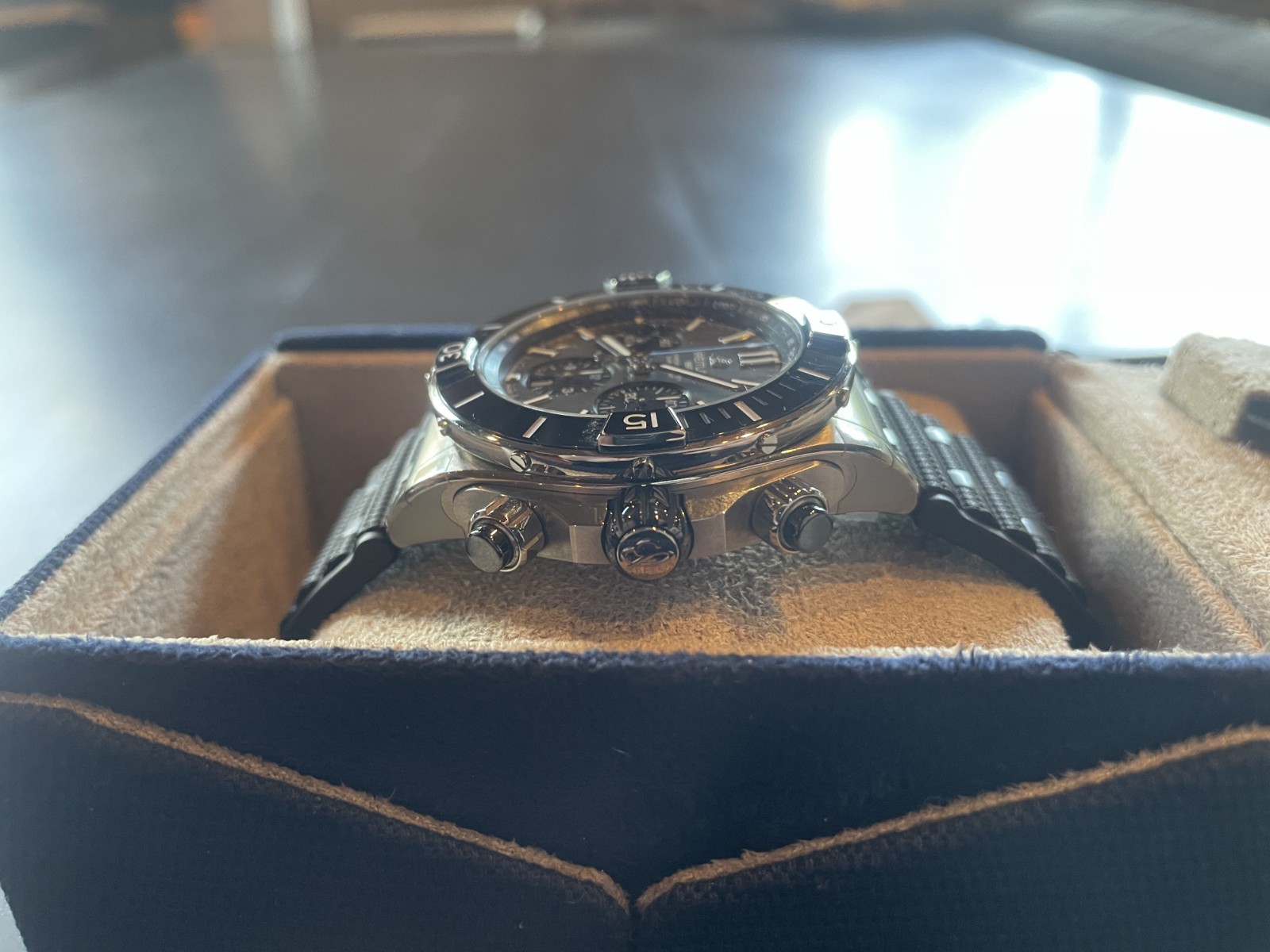Breitling Super Chronomat B01 44 mm Titanium Eb0136