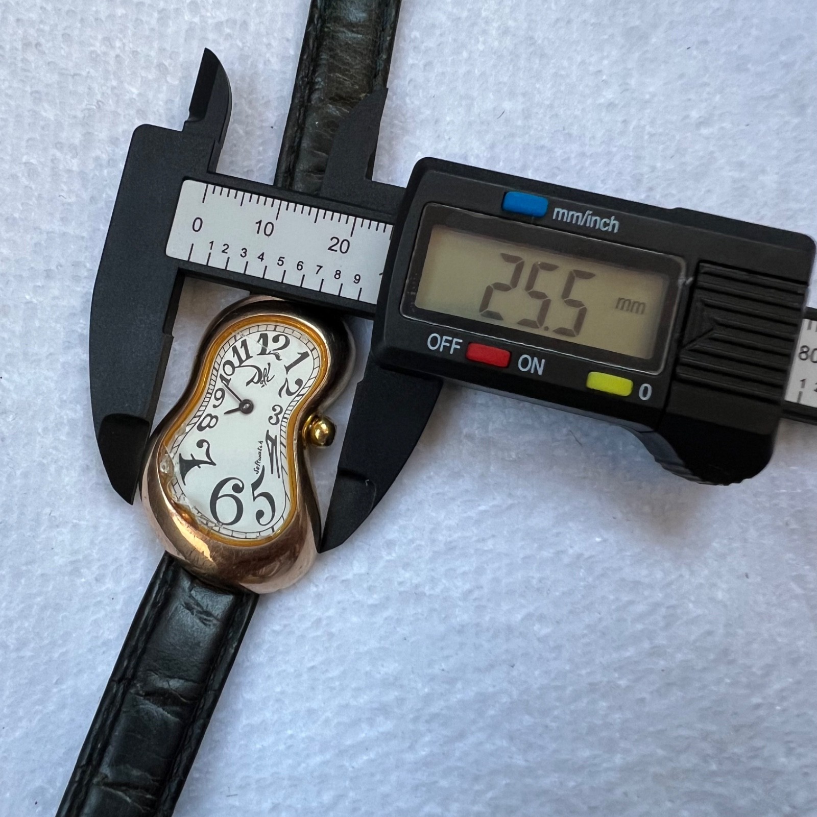 Vintage 1990s Exaequo Softwatch Salvador Dali Melting Watch Gold Tone Rare