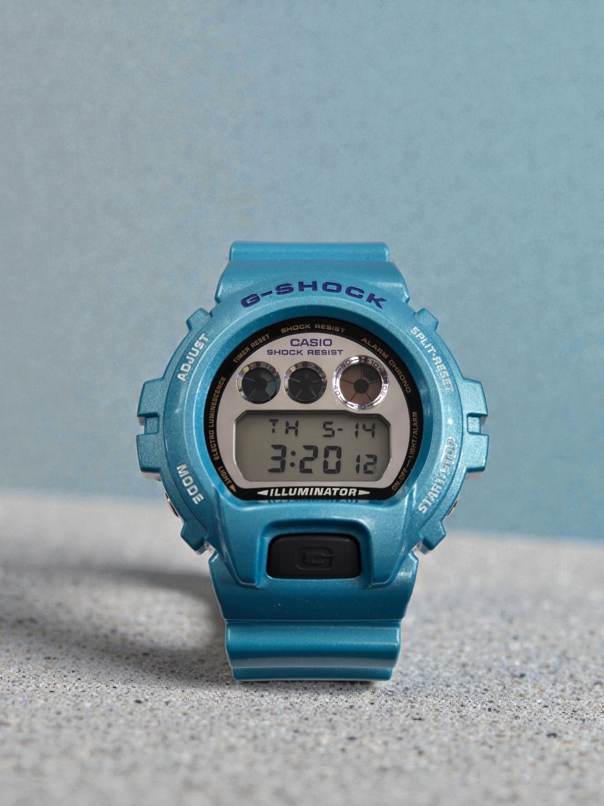 Authentic Casio G Shock Watch Classic DW6900 w GLOSS LIGHT BLUE BAND & BEZEL