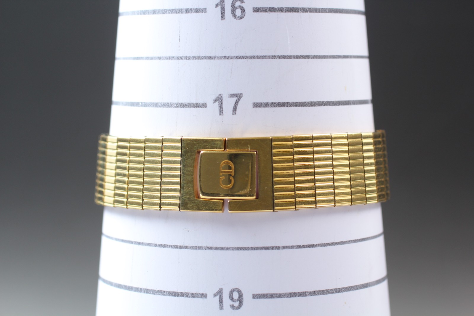 [Near MINT] Vintage Christian Dior 3052 30mm Roman Gold Dial Quartz Men’s Watch