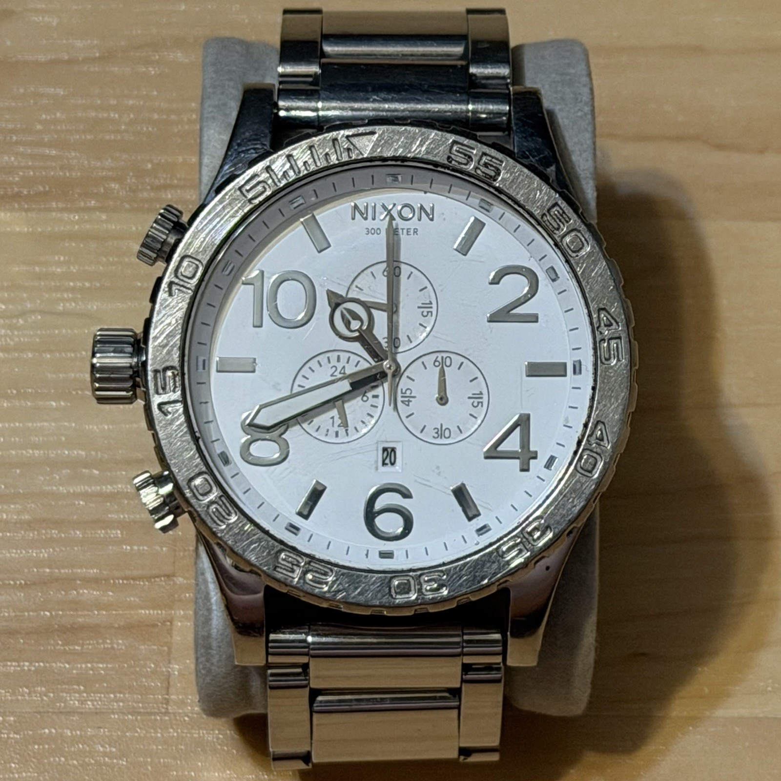 Nixon The 51-30 Chrono Simplify High Polish Silver Chronograph Watch RUNS *READ*