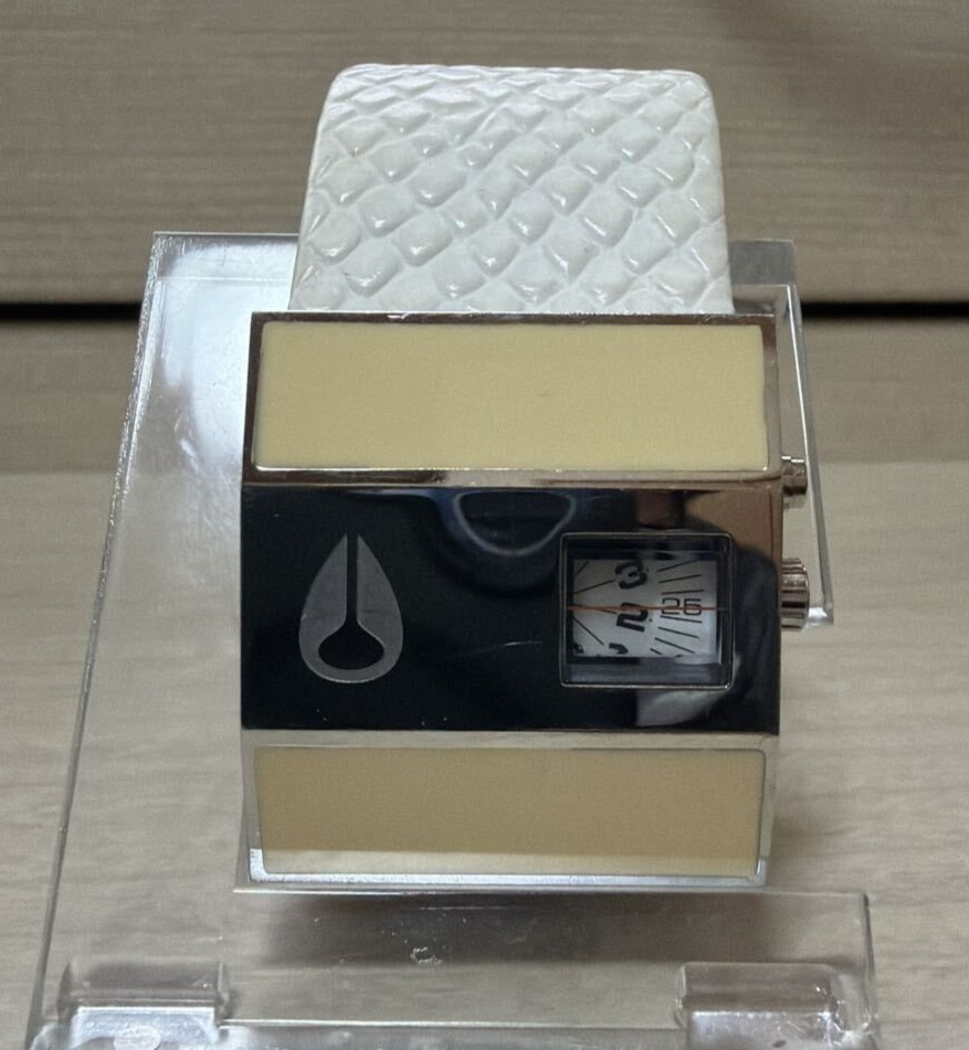 Nixon The Rotolog Cream Square Rare White Leather Band Light Works