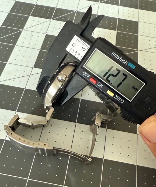 Swiss Army Maverick by Victorinox
