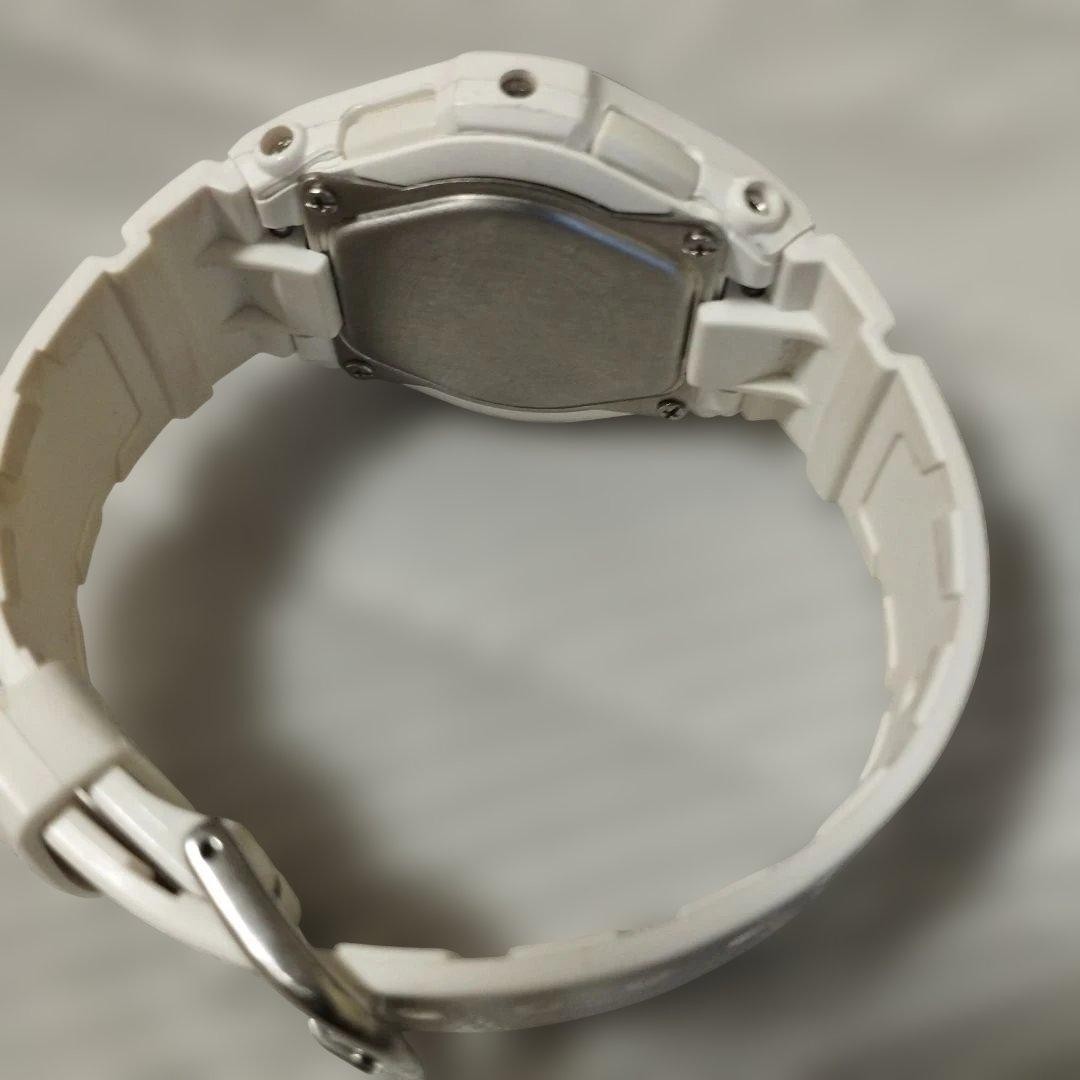 New battery included. Casio Baby-G watch BGA-101 white heart digital-analog.